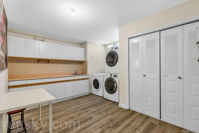 200903095943_laundry room.jpeg